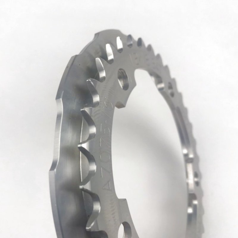 画像2: ガード一体型チェーンリング（34,35T PCD110） (2)